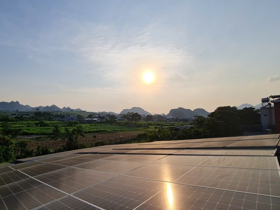Mô hình điện mặt trời mái nhà được lắp đặt các hộ gia đình CBCNV Công ty Điện lực Sơn La