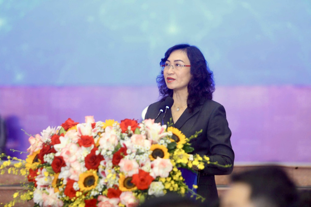 Thứ trưởng Bộ Công Thương Phan Thị Thắng phát biểu tại hội nghị