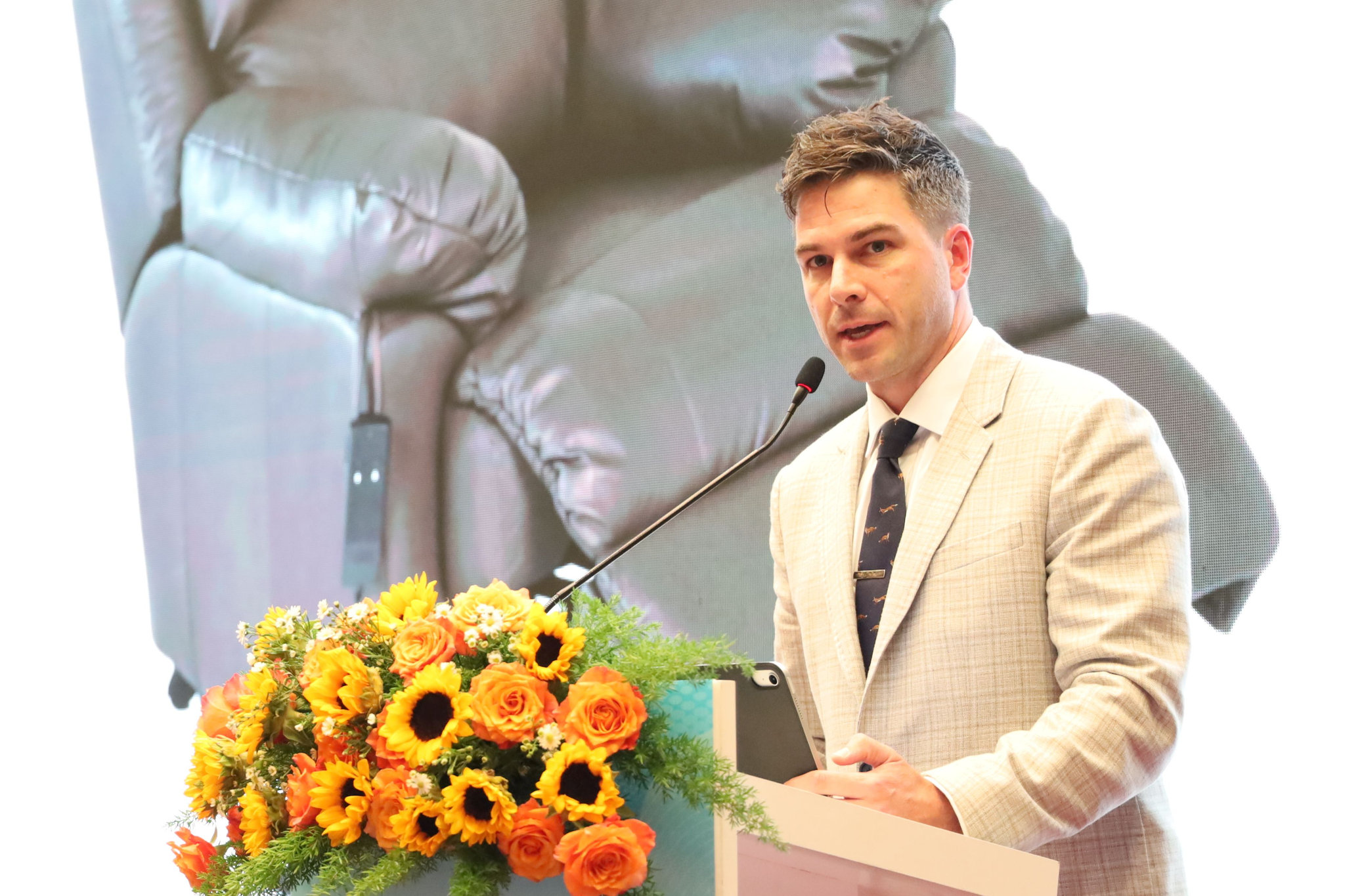 ông Aaron Libbey, Giám đốc Tăng trưởng, Altana (Hoa Kỳ)