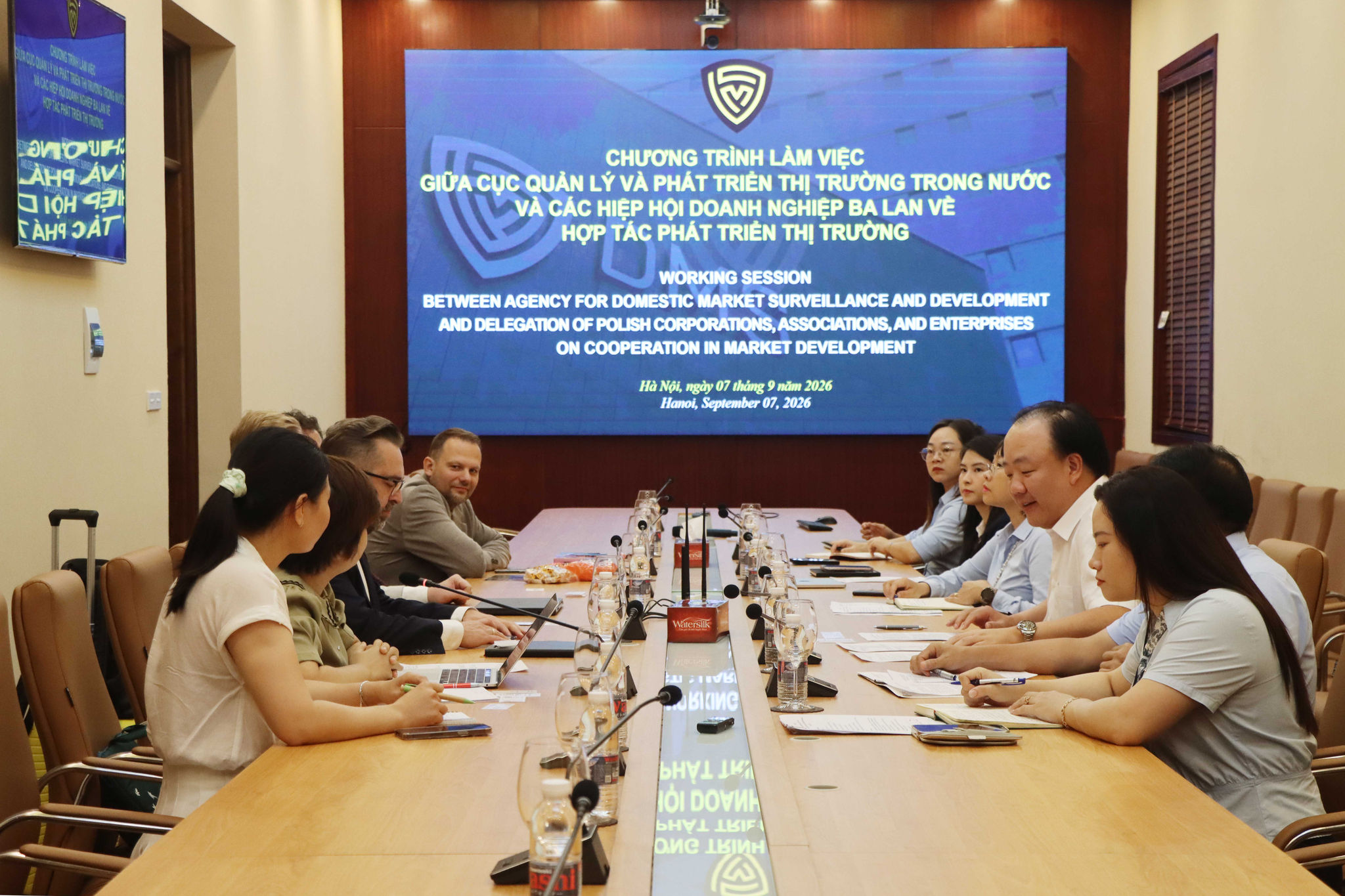 Toàn cảnh buổi làm việc