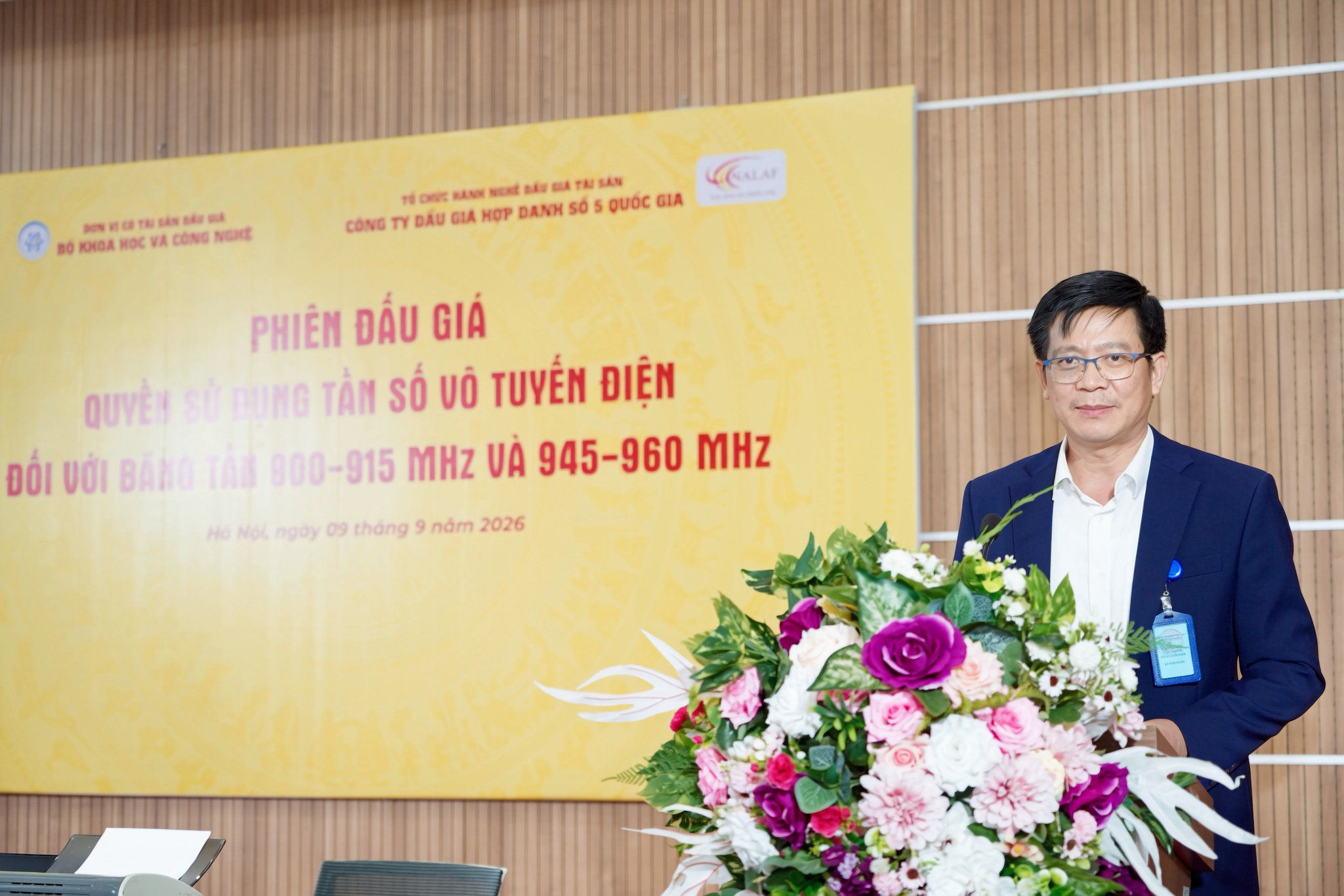 cục trưởng cục tần số