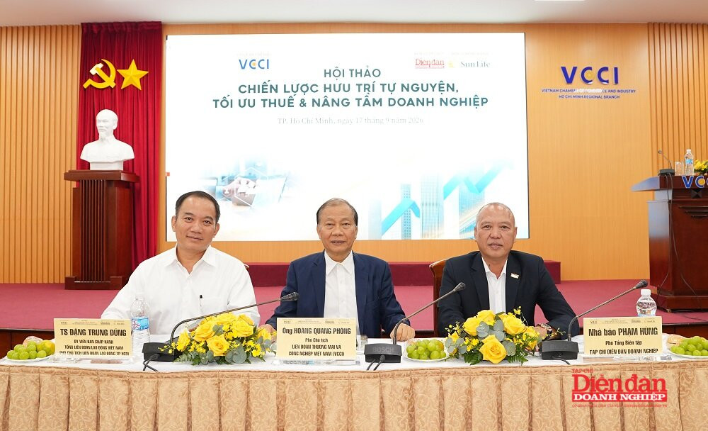 1 Ban chủ tọa điều hành Hội thảo Chiến lược hưu trí tự nguyện, tối ưu Thuế và Nâng tầm doanh nghiệp