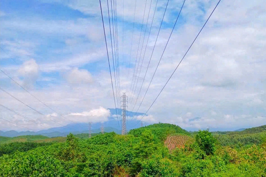 Đóng điện an toàn và thành công Giai đoạn 1 của dự án lưới điện trọng điểm nâng cao khả năng truyền tải đường dây 110kV Hải Hà_Quảng Hà_Texhong (Quảng Ninh)