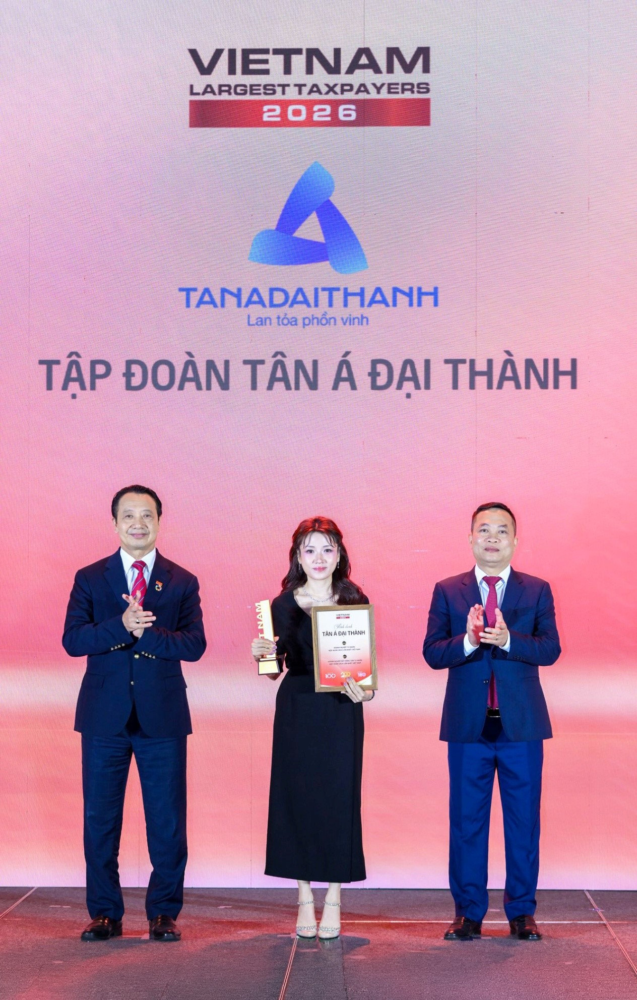 Tân Á Đại Thành1