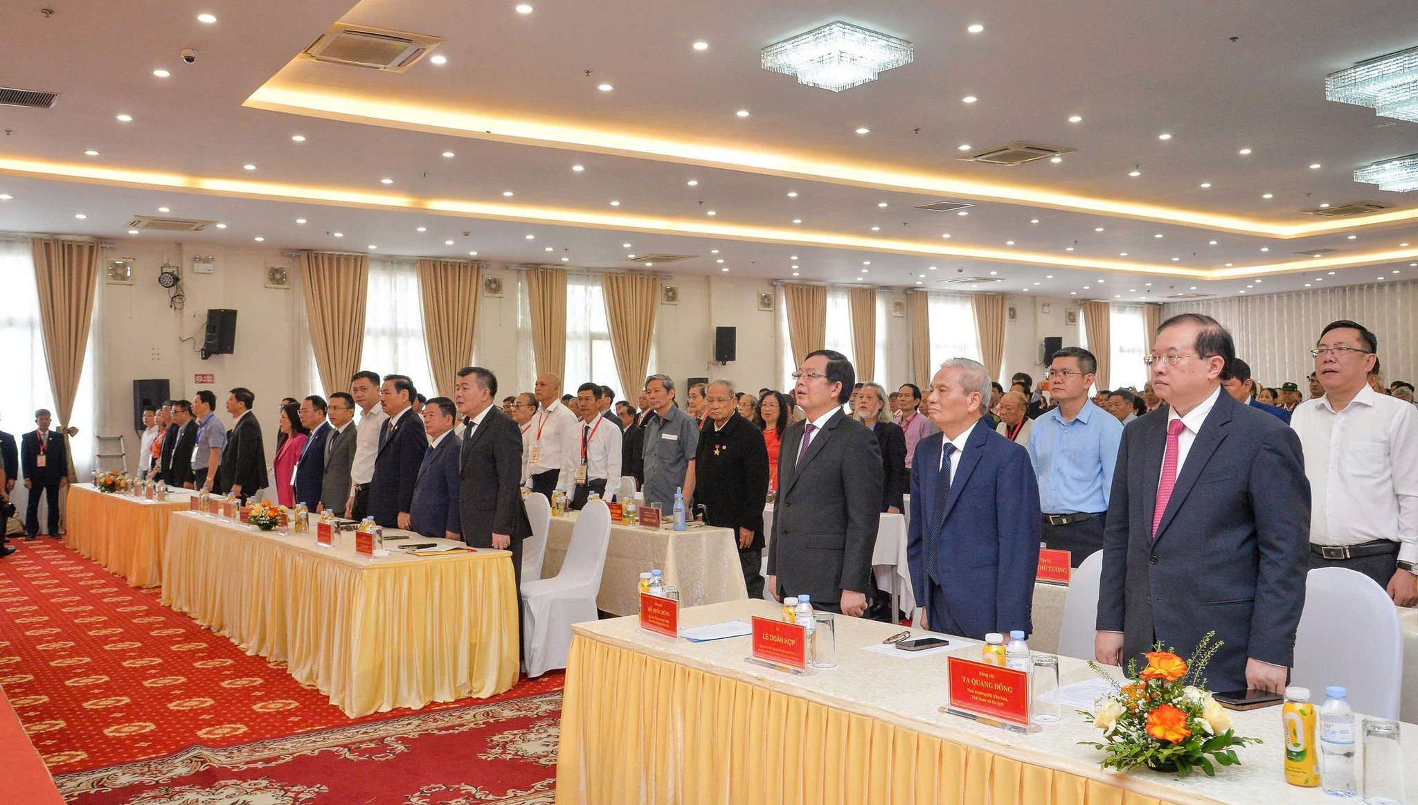 1ảnh đai biểu (1)