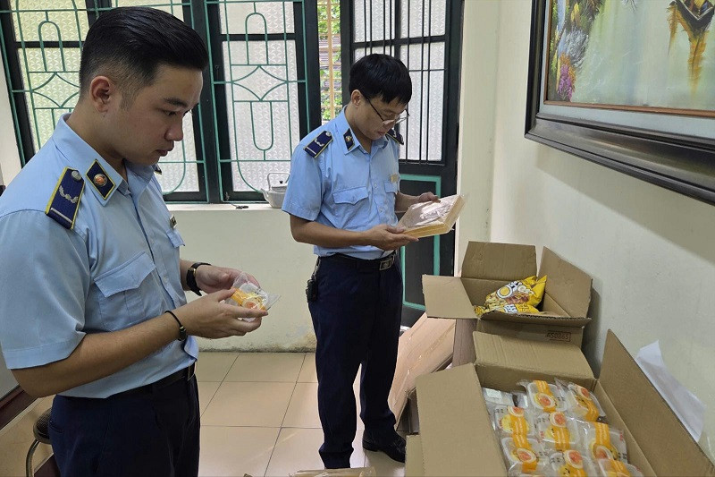 thi-truong-banh-trung-thu-online-2.jpg