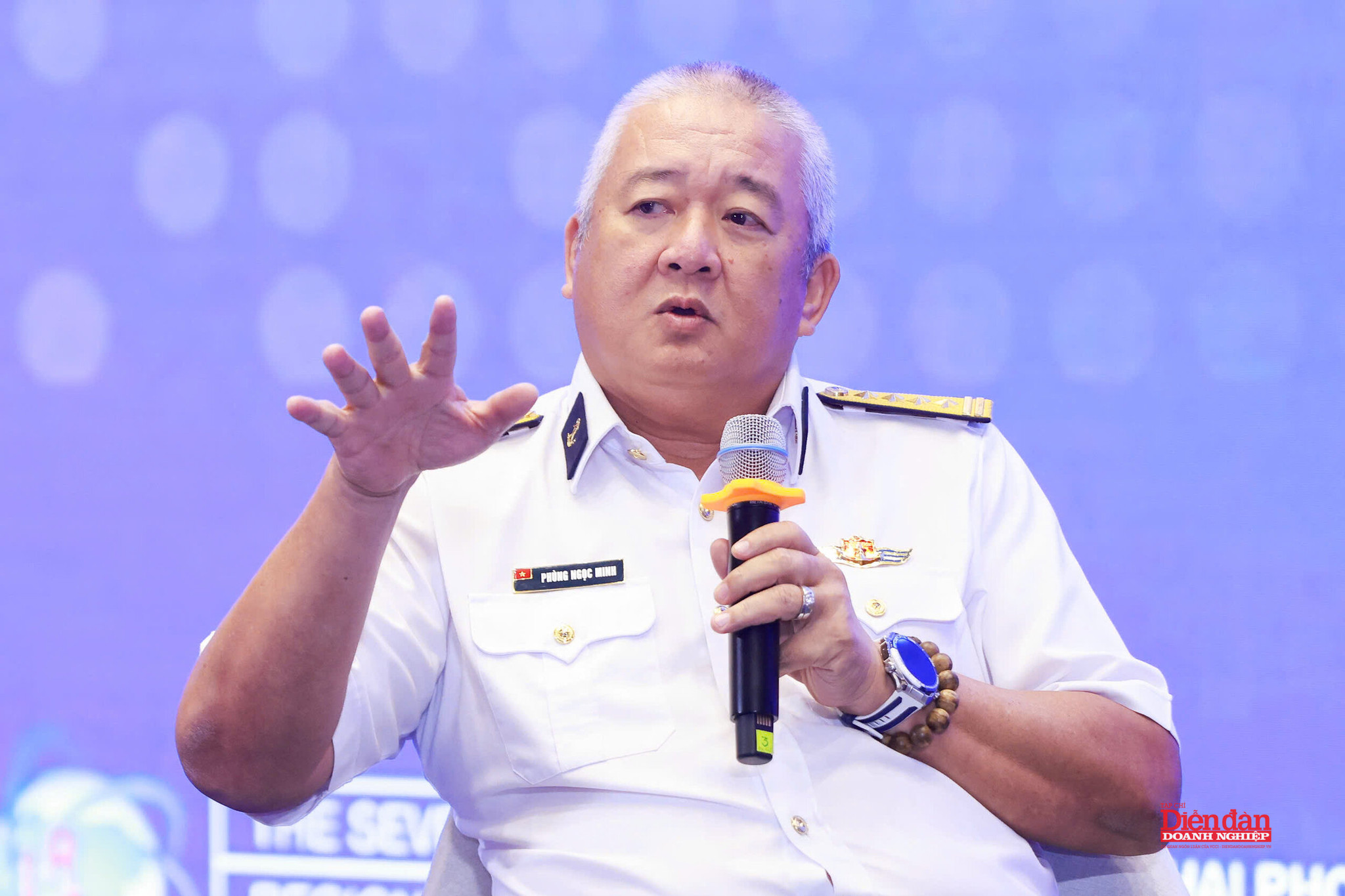 phien2aongngocminh3.jpg