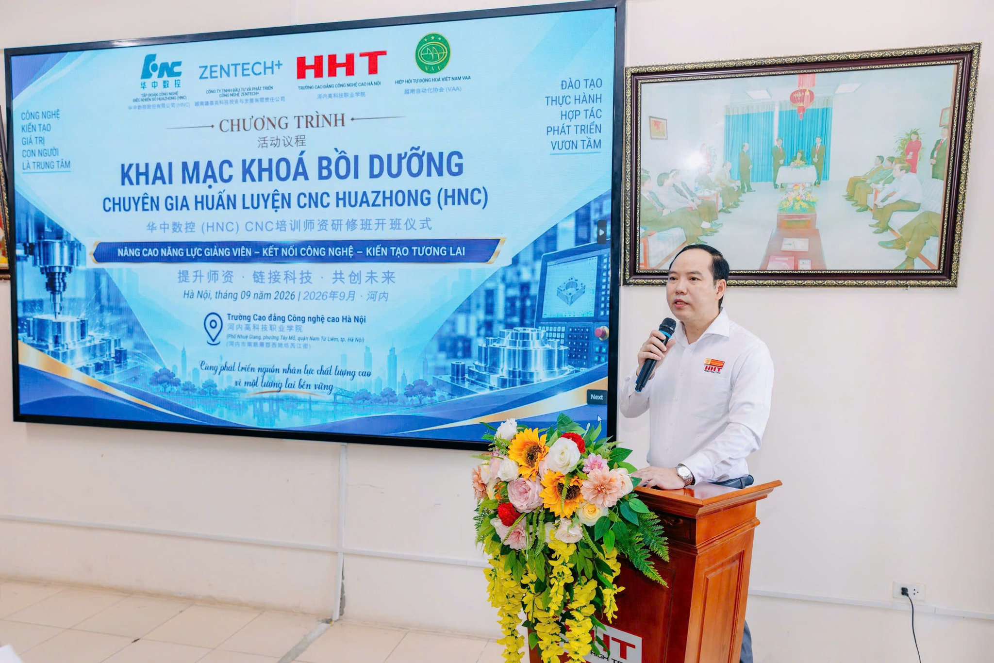 ảnh HHT khai giảng (3)