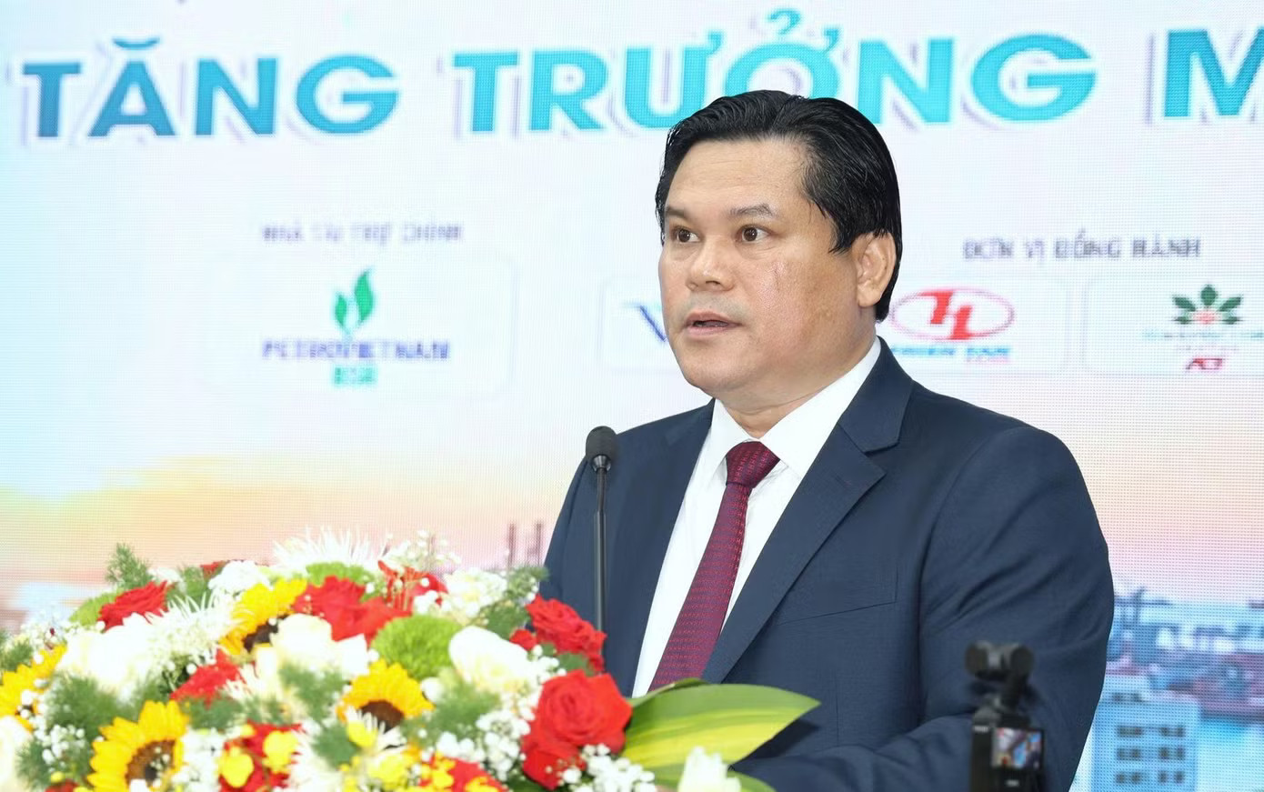 ng Trần Phước Hiền - Phó Chủ tịch UBND tỉnh Quảng Ngãi.