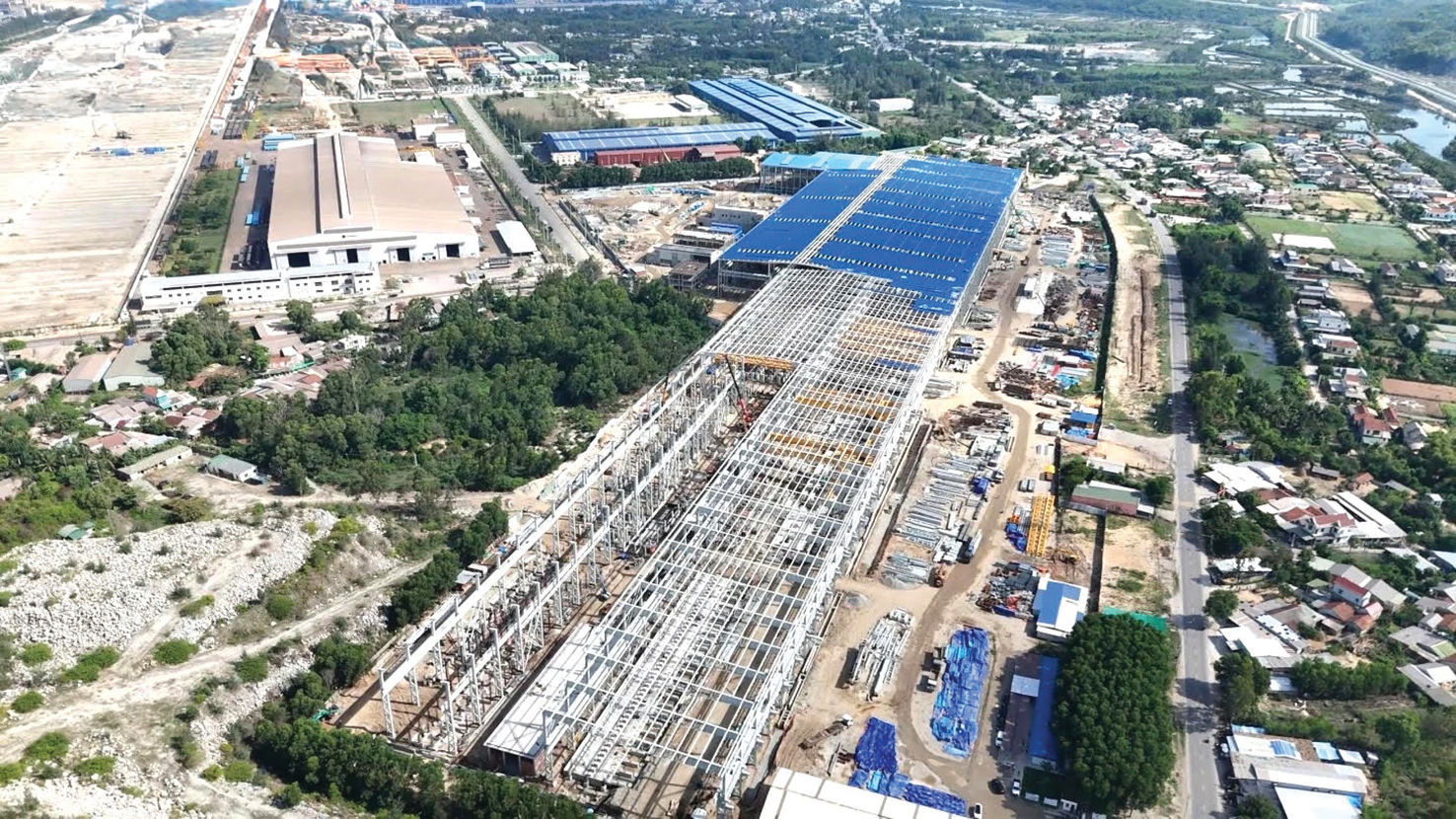 Dự án sản xuất ray đường sắt và thép đặc biệt Hòa Phát Dung Quất đang được đẩy nhanh tiến độ thi công
