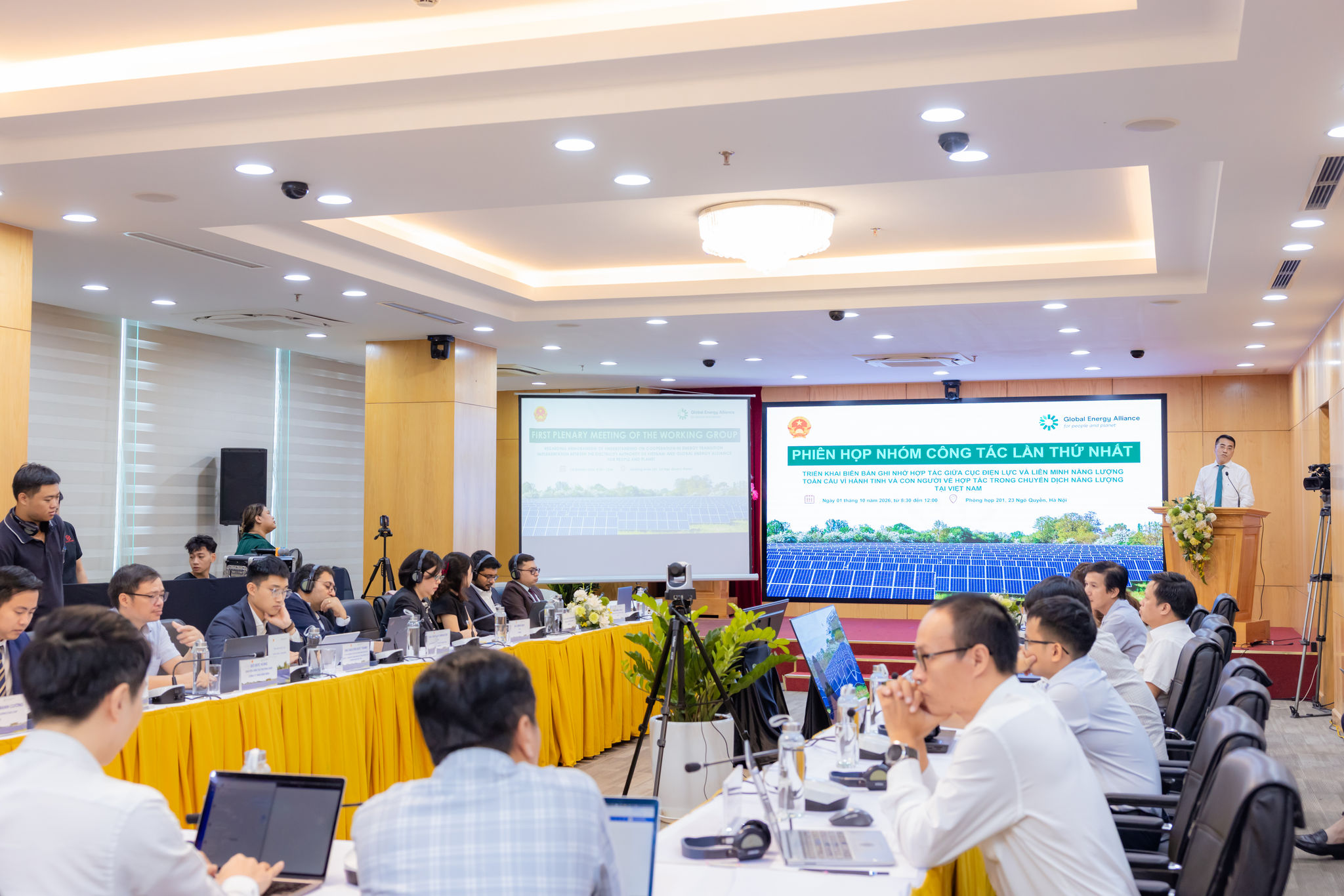Phiên họp Tổ công tác triển khai Biên bản ghi nhớ (MOU) về hợp tác trong chuyển dịch năng lượng (1)