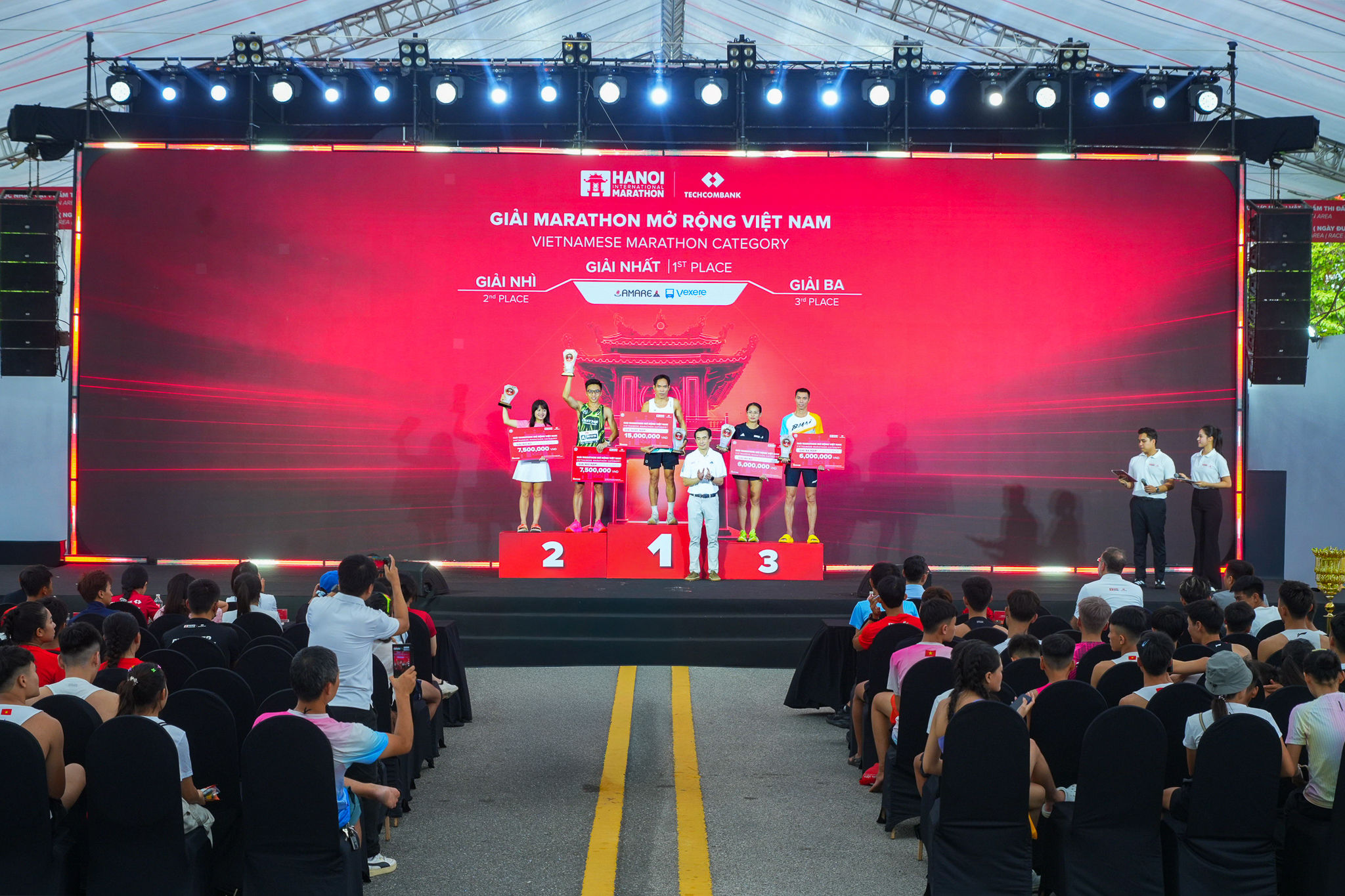Trao giải Marathon mở rộng (1)