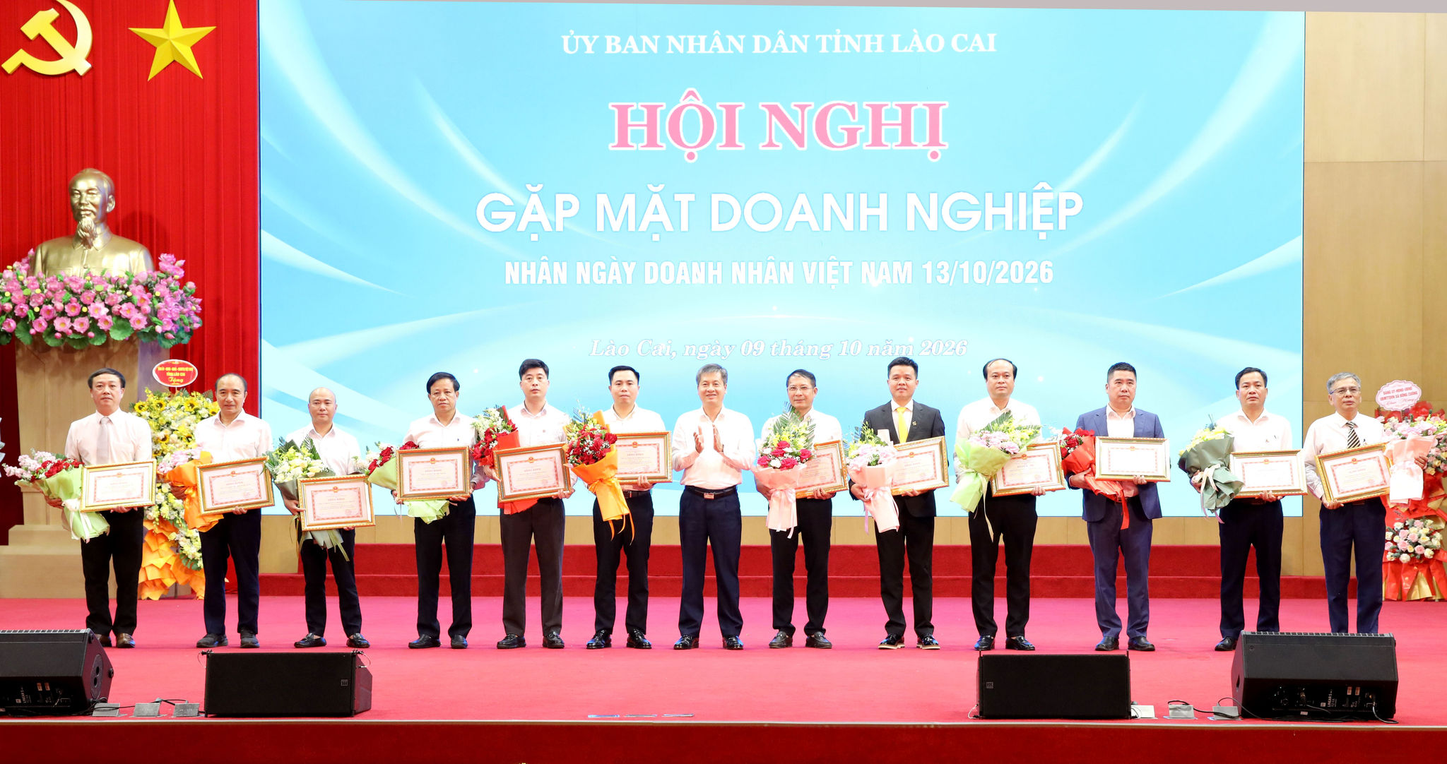 4y3a5563khenthuong1.jpg