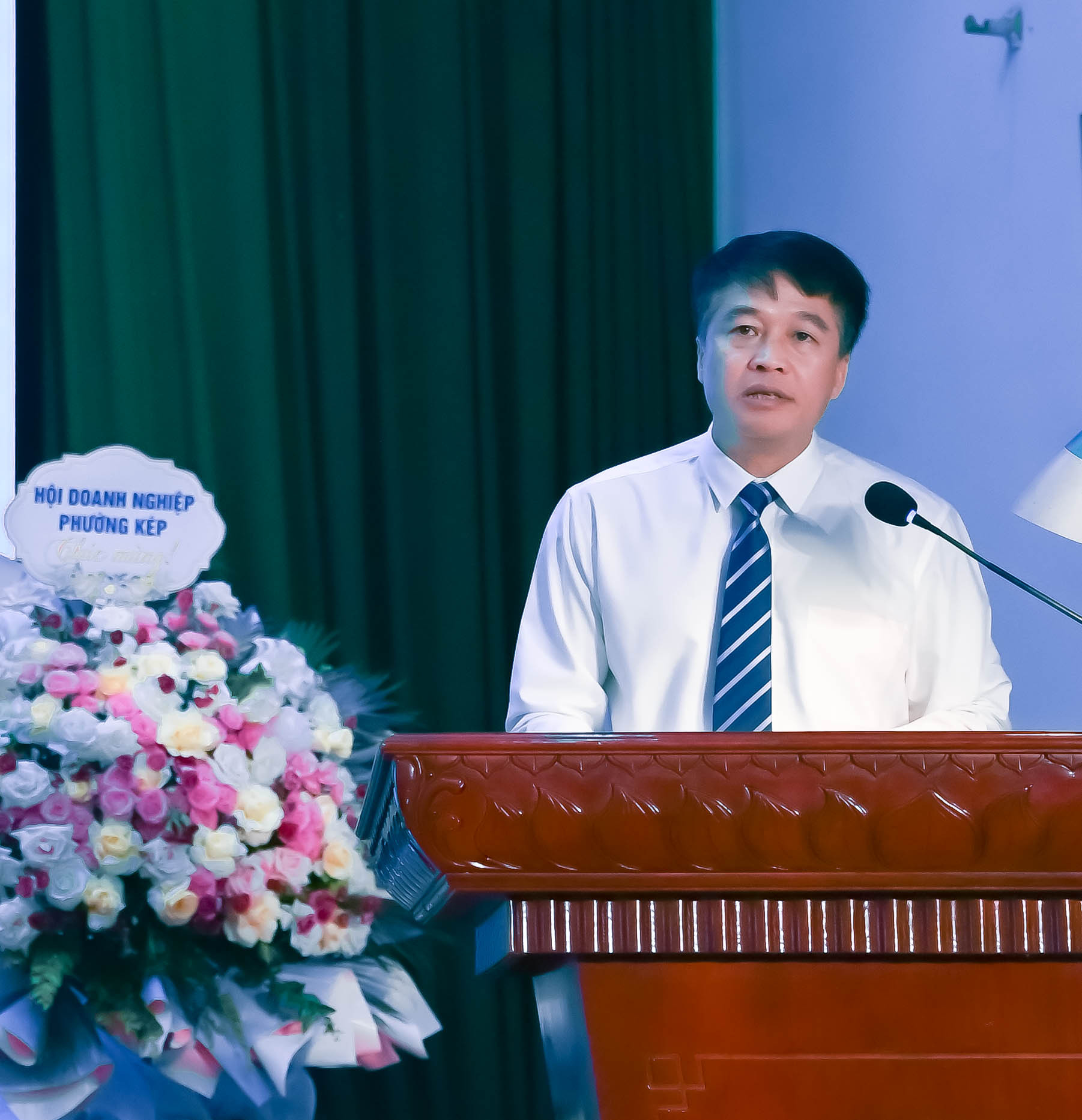 Anh 2