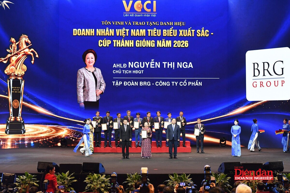 doanh-nhan-tieu-bieu-11.10.15.jpg