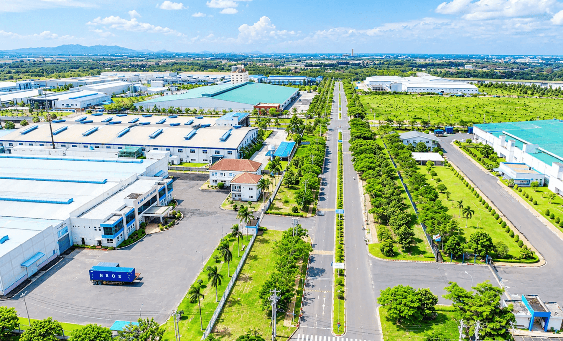 Khu công nghiệp Lộc An - Bình Sơn nằm ngay cửa ngõ Sân bay quốc tế Long Thành với nhiều lợi thế đang thu hút doanh nghiệp đến đầu tư