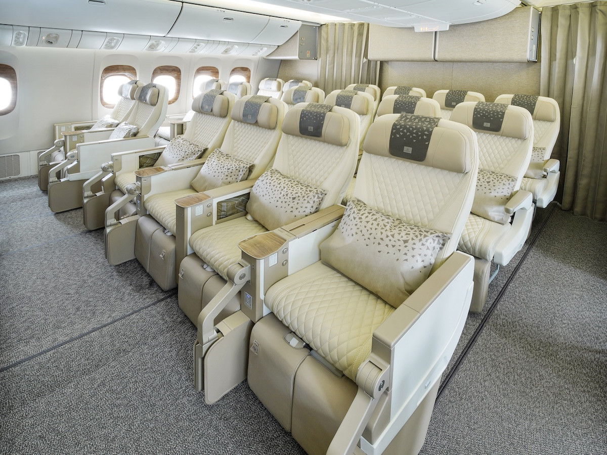 b777-premiumeconomywide.jpg