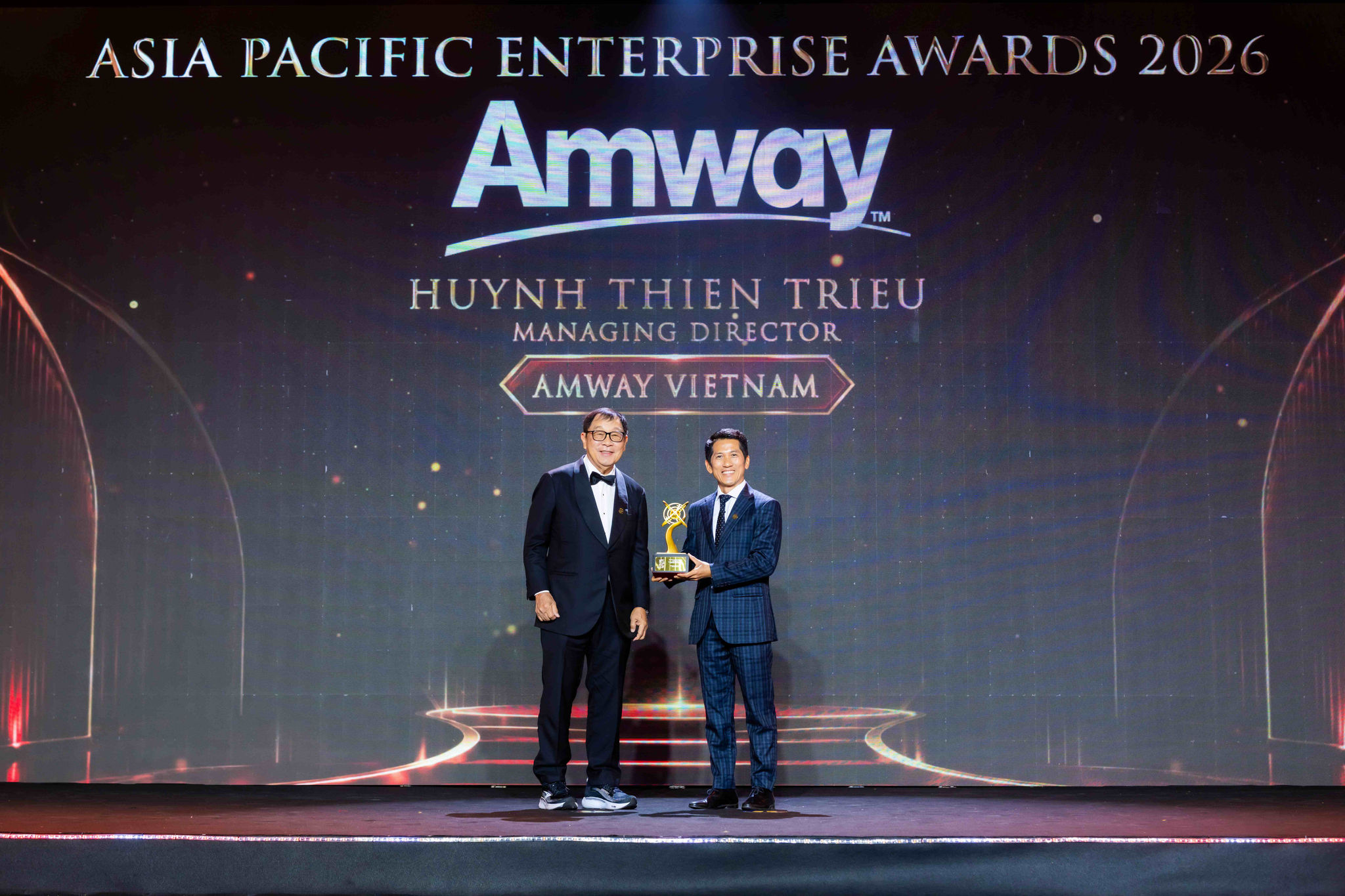 Hình 1 (3)