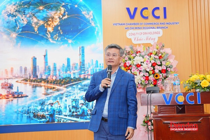 8.4 Ông Đỗ Thiên Anh Tuấ