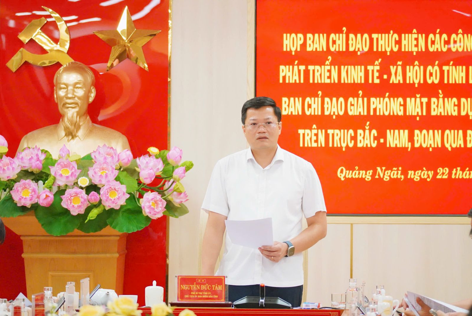 Chủ tịch UBND tỉnh Quảng Ngãi Nguyễn Đức Tâm phát biểu chỉ đạo tại phiên họp