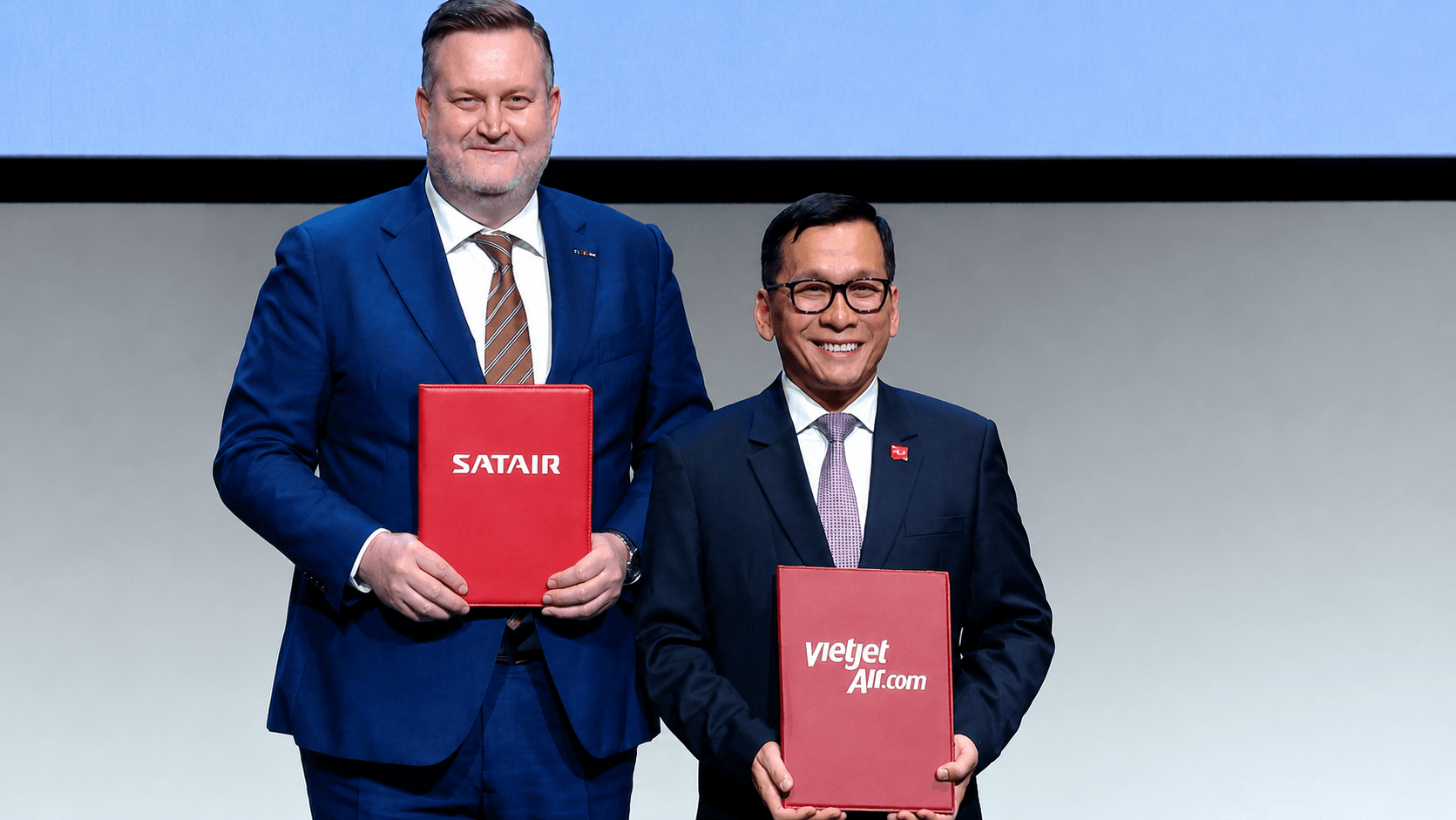 Photo 1 - Vietjet and Satair exchange MOU in Copenhagen