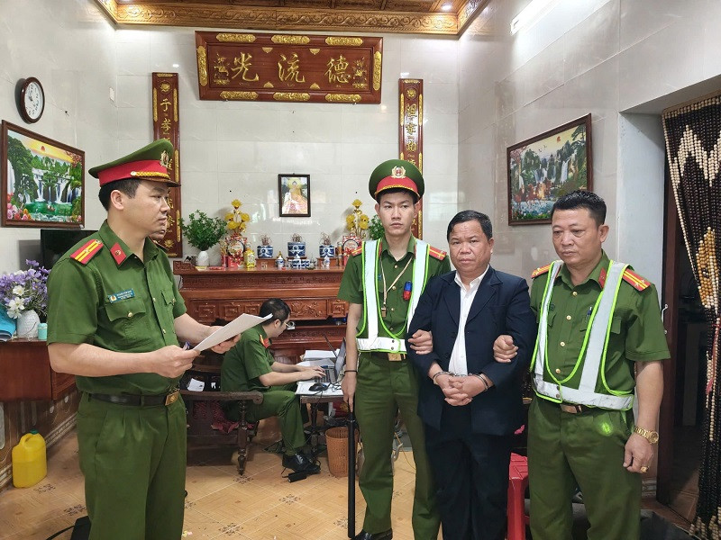 minh-bach-thi-truong-dich-vu-phap-ly-1.jpg