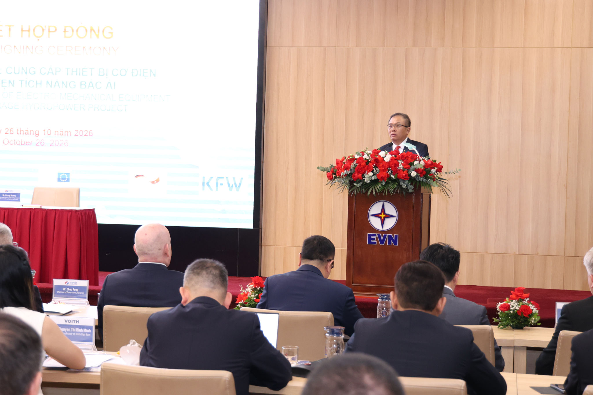 PTGD EVN phat bieu chi dao