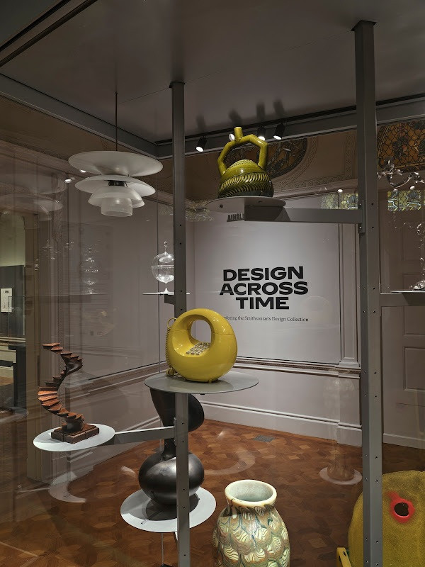 Hiện vật trưng bày trong triển lãm Design Across Time: Exploring the Smithsonian's Design Collection. Ảnh: Cooper Hewitt, Smithsonian Design Museum