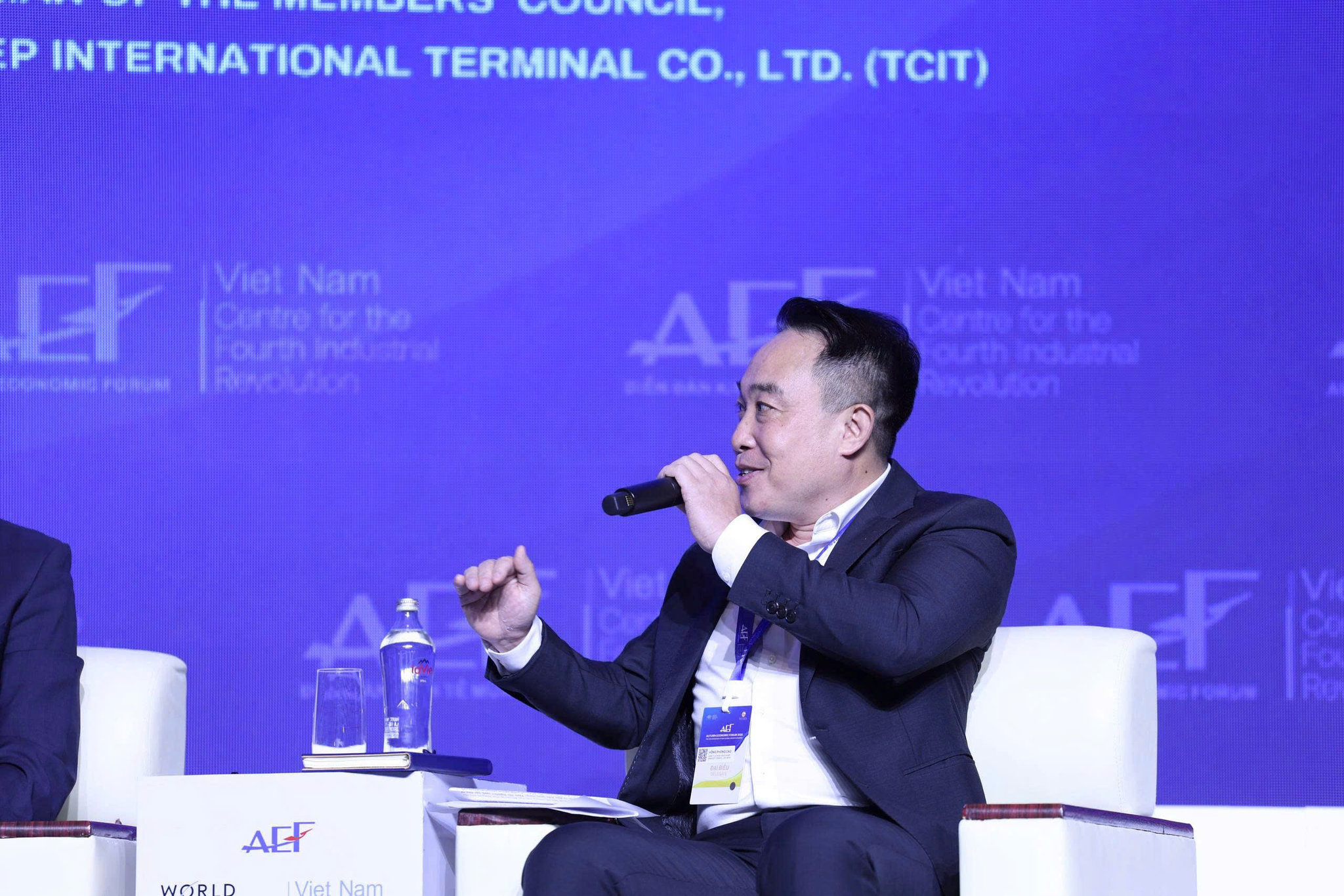 Ông Cao Hồng Phong - Phó Tổng Giám đốc CTCP Cảng Cái Mép Gemadept - Terminal Link (Gemalink), chia sẻ tại phiên thảo luận