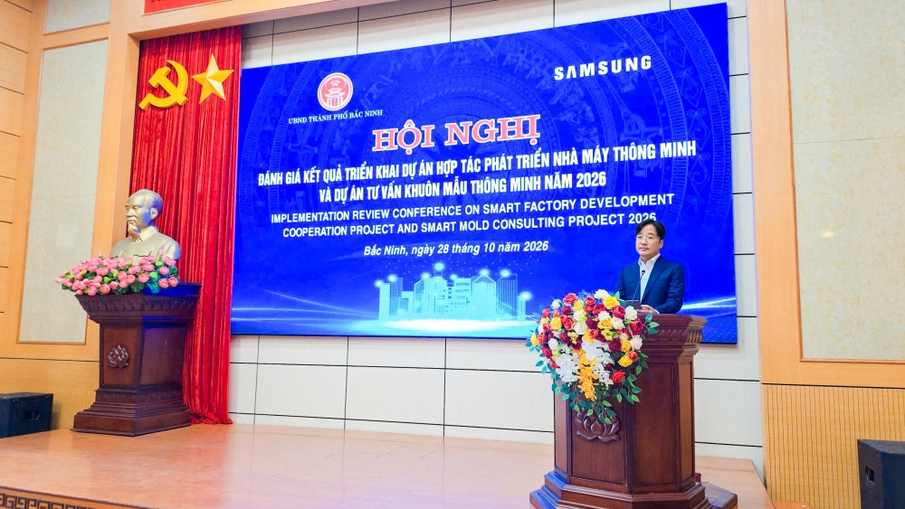 Ông Cha Ji Ho, Phó TGĐ Phụ trách Trung tâm Mua hàng Samsung Việt Nam, phát biểu tại sự kiện