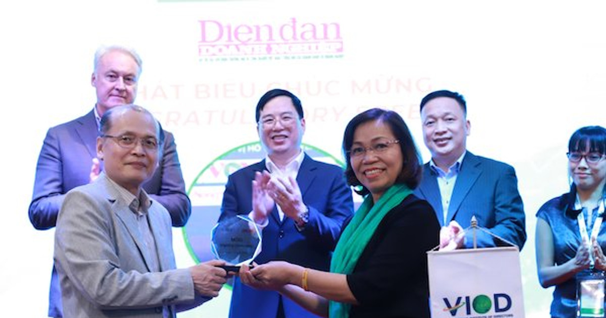 Tạp chí Diễn đàn Doanh nghiệp và VIOD ký thoả thuận hợp tác