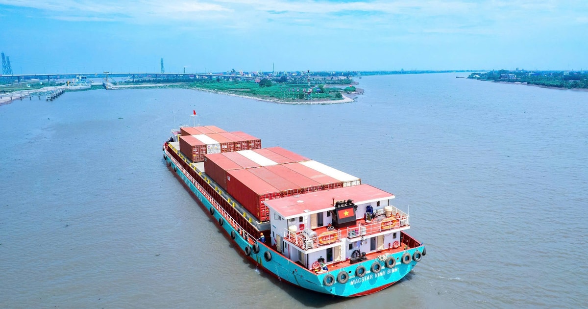 Động lực mới cho vận tải thủy phát triển nhanh và bền vững