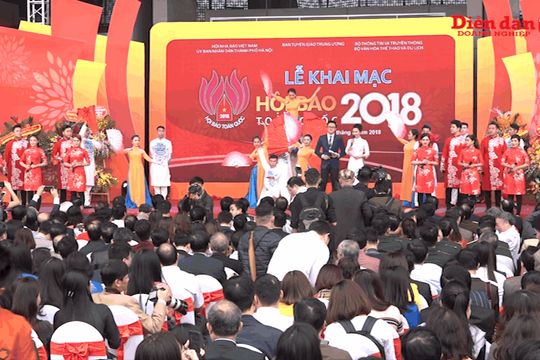 Báo chí đồng hành cùng đất nước đổi mới