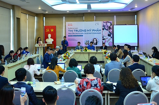 Hàng xách tay - “mầm mống” của vấn nạn mỹ phẩm giả