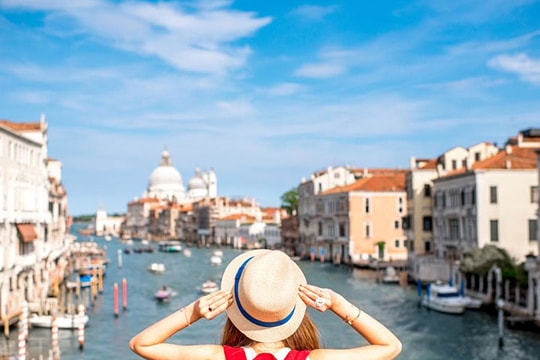 Năm điều nhất thiết phải làm để tiết kiệm khi đi du lịch Hè