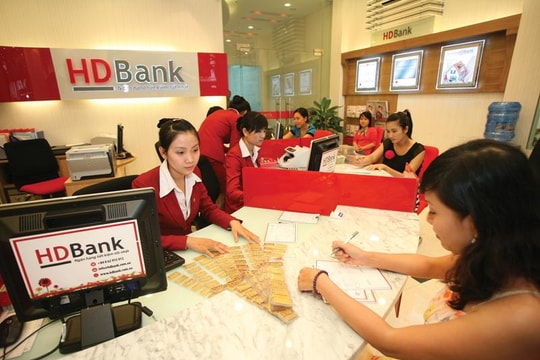 USD tăng vọt, giá vàng sẽ giảm tới đâu?