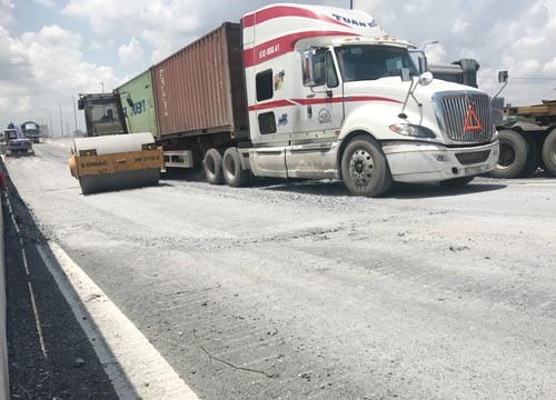 Trồi lún ở ở cầu vượt hơn 200 tỷ: Không đáng lo?