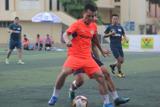 Lộ diện các đội bóng vào bán kết giải bóng đá cúp VCCI 2018