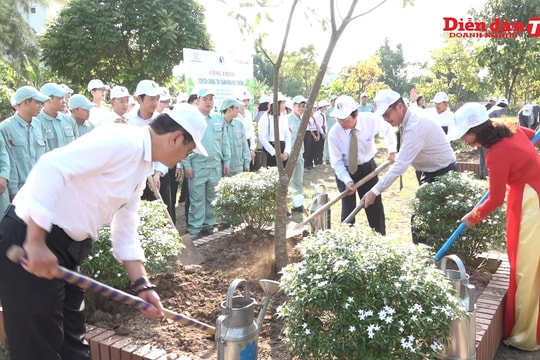 Toyota chung tay xanh hóa học đường