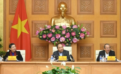 Thủ tướng Nguyễn Xuân Phúc chủ trì phiên họp Tiểu ban Kinh tế xã hội