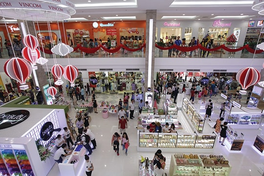 Trung tâm mua sắm đua... trải nghiệm