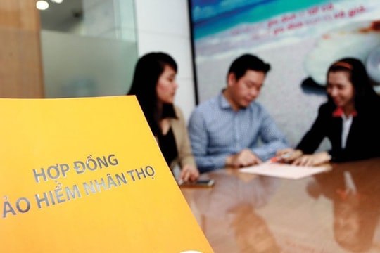 Tư vấn bảo hiểm có trình độ đại học: Giấy phép con "đánh đố" người kinh doanh