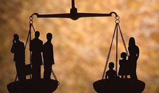 Dịch vụ y tế cao cấp: Chỗ nào cho dân nghèo?