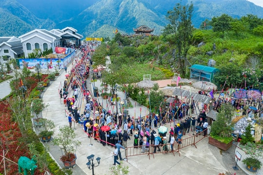 Fansipan xác lập kỷ lục với màn nhảy sạp có số người tham dự đông nhất Việt Nam