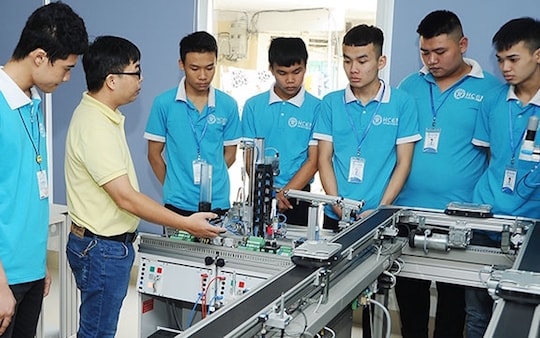 Lao động yếu - thách thức trong thực thi EVFTA