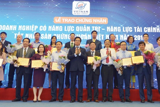 Đo "sức khỏe" doanh nhân trên sàn niêm yết