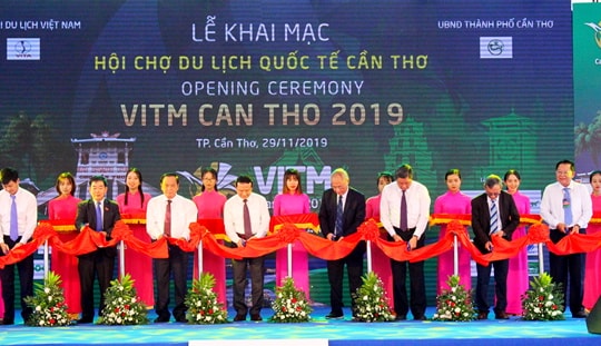 Chủ tịch Quốc hội dự Lễ khai mạc Hội chợ Du lịch Quốc tế Cần Thơ