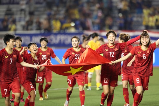 [TÂM ĐIỂM TUẦN QUA] Muôn màu bóng đá và một đề xuất khó hiểu!