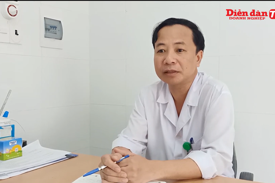 Bác sĩ điều trị bệnh nhân nhiễm SARS-CoV-2 chia sẻ phác đồ chữa bệnh