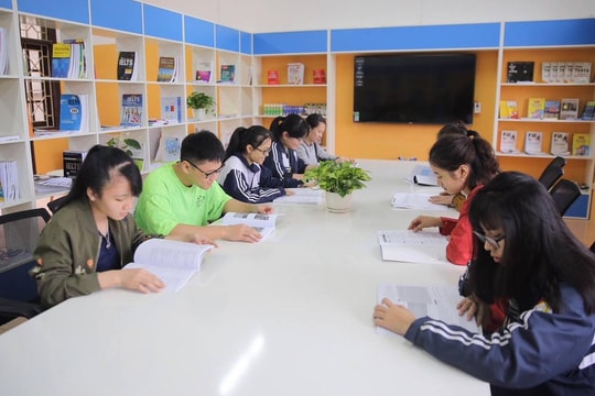 [TIẾP SỨC KINH TẾ] Tiếp cận gói tín dụng 300.000 tỷ đồng khó như "bắc thang lên trời"